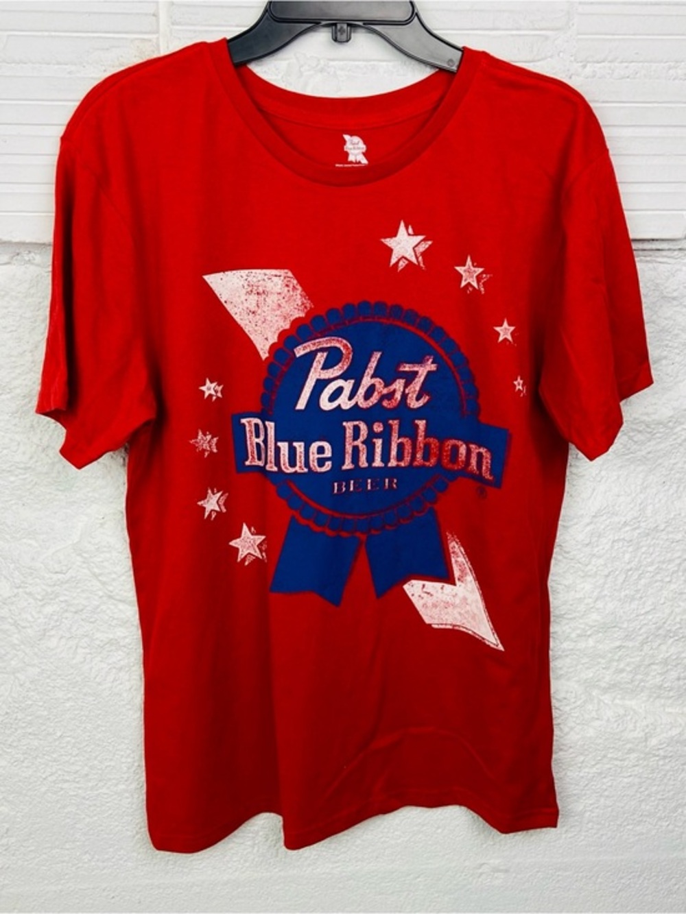 NWOT Pabst Blue Ribbon Red & blue Graphic Tee size medium